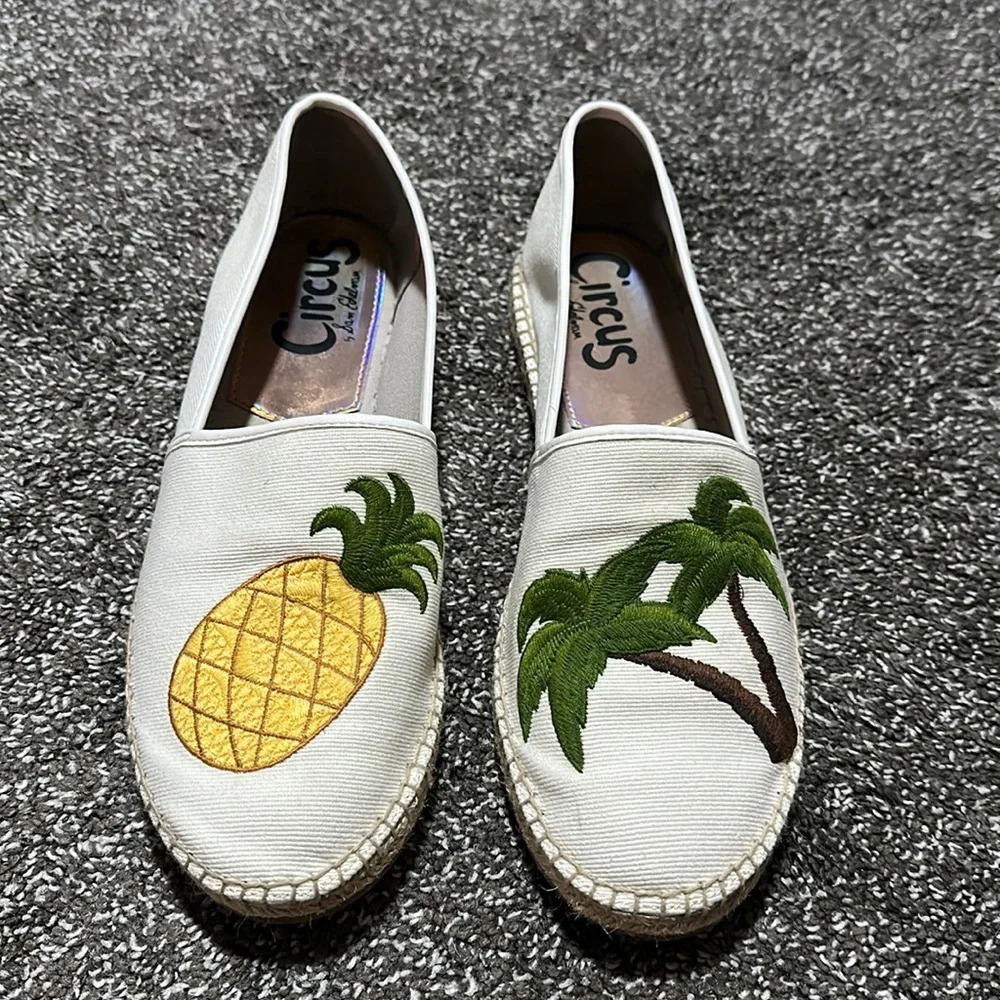 Circus Sam Edelman pineapple and palm tree embroidered espadrilles - Picture 2 of 6